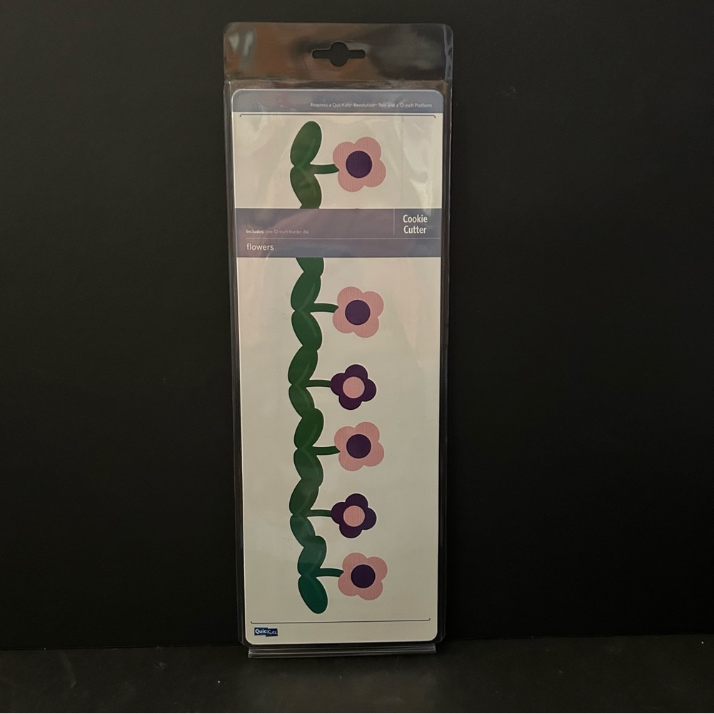 Quickutz 12” border cookie cutter die - FLOWERS w/leaves
